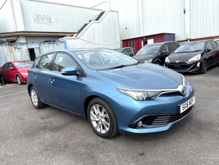 TOYOTA AURIS 1.6 D-4D Icon Euro 6 (s/s) 5dr
