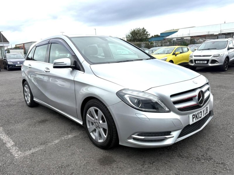 MERCEDES-BENZ B CLASS 1.6 B180 BlueEfficiency SE Euro 5 (s/s) 5dr